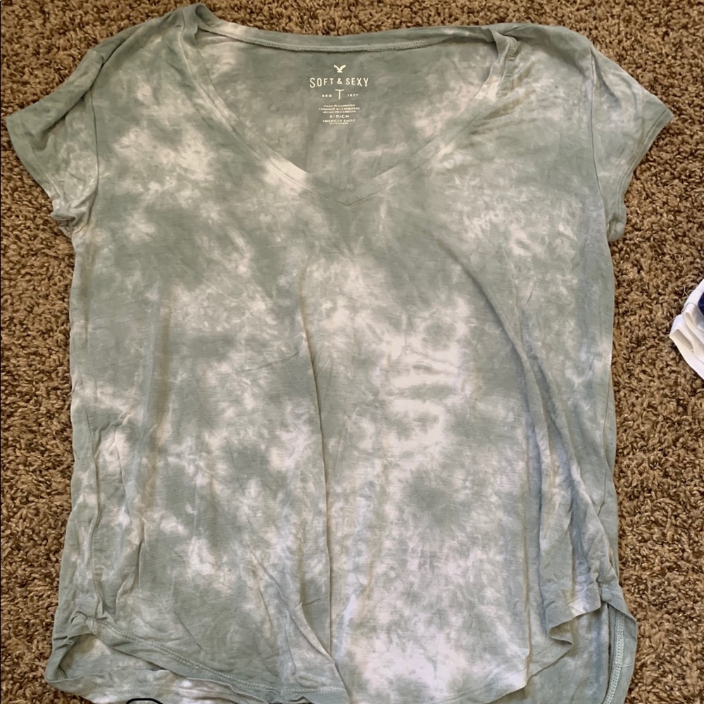 American eagle T-shirt’s